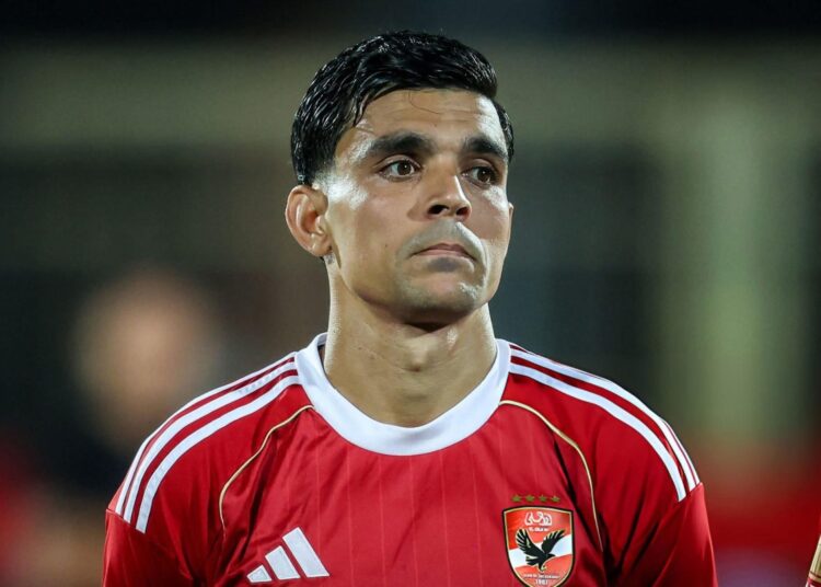 أشرف بن شرقي يعاني مزقًا في العضلة الخلفية ووليد صلاح الدين يتابع حالته مع المغرب