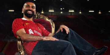 المقاولون العرب يساند محمد صلاح برسالة قوية: “لا تستلم أبدًا”