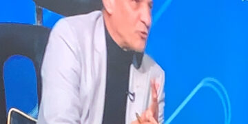 ثلاثي ملعب البلدوزر يفتح النار: “الكرة في مصر سمك لبن تمر هندي”