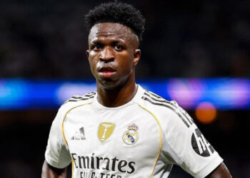 ريال مدريد يحسم مستقبل فينيسيوس جونيور