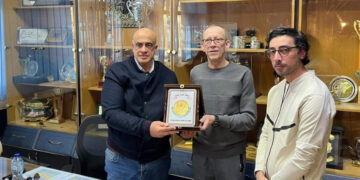 رئيس اتحاد السلاح يستقبل الخبير الدولي أندريا كوستاشيفا