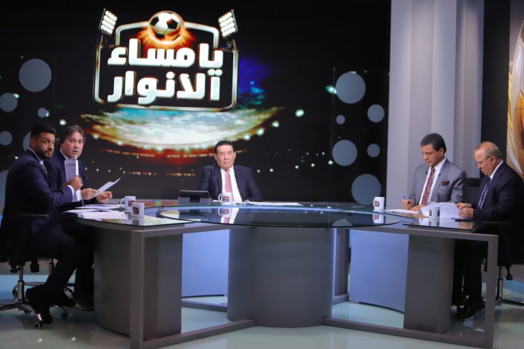 شوقي غريب مع مدحت شلبي وفاروق جعفر و اشرف قاسم وشريف عبد الفضيل