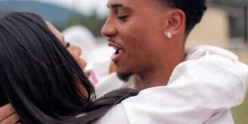 تقرير | صراع العقود والضغوط الإعلامية .. ماذا يحدث مع خون بيزيرا؟