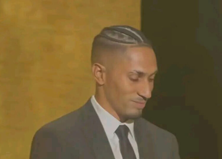 رافينيا .. من شوارع البرازيل إلى ملاعب برشلونة