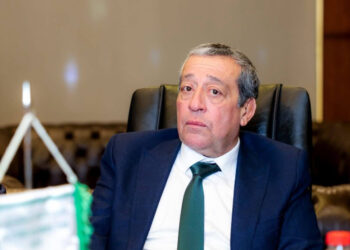 هشام التركي.. يأخذ حبة الشجاعة ويخرج عن صمته ويطلق الرصاص