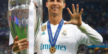 رونالدو يقترب من هدفه التاريخي رقم 1000