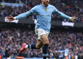 إنجاز تاريخي لـ عمر مرموش مع مانشستر سيتي في الدوري الإنجليزي