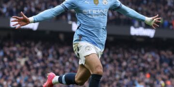 إنجاز تاريخي لـ عمر مرموش مع مانشستر سيتي في الدوري الإنجليزي