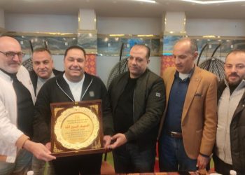 نادي ايفل يكرم الاعلامي السيد خيرالله في أمسية رمضانيه بزفتي