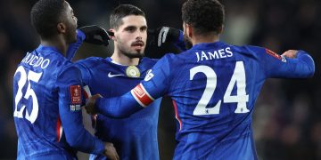 هاتريك يعلن الانفجار.. نيتو يقود البلوز لثمن النهائي