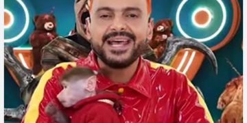 غضب أهلاوي عارم بعد لقطة رامز جلال.. الجمهور يطالب بالانتصار لكرامة القميص الأحمر