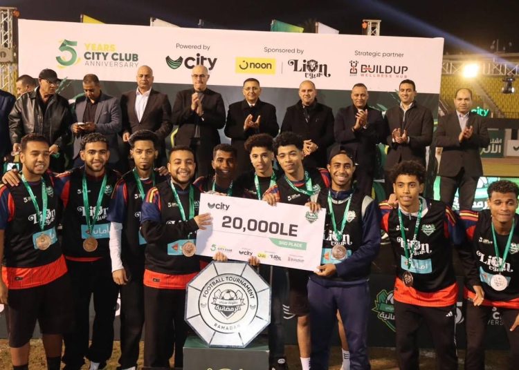 في أمسية كروية رائعة .. سيتى كلوب شبين الكوم يتوج بكأس الدورة الرمضانية الخامسة بحضور محافظ القليوبية ونجوم الرياضة