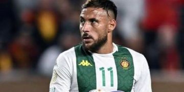 فيفا يوقف يوسف بلايلي لمدة عام بسبب أزمة مع أجاكسيو