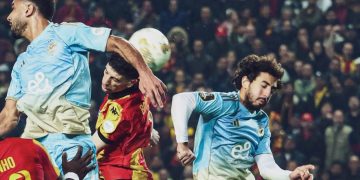 الأهلي يتقدم بشكوى إلى الكاف ضد حكم مباراة الترجي وتجاوزات الجماهير