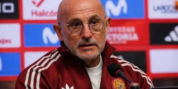 دي لا فوينتي ينتقد أسلوب منتخب مصر ويُشعل الجدل بعد مواجهة إسبانيا