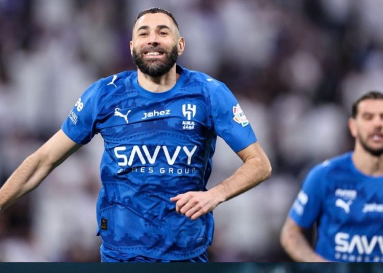 بنزيما “يتوهج” مع الاتحاد.. أرقام مرعبة لـ “الحكومة” في 7 مباريات فقط