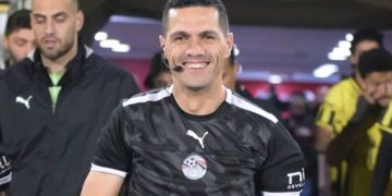 أوسكار رويز يدعم الحكم محمود وفا ويمنحه أهم المباريات